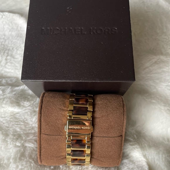 Michael Kors ladies watch - Picture 3 of 3